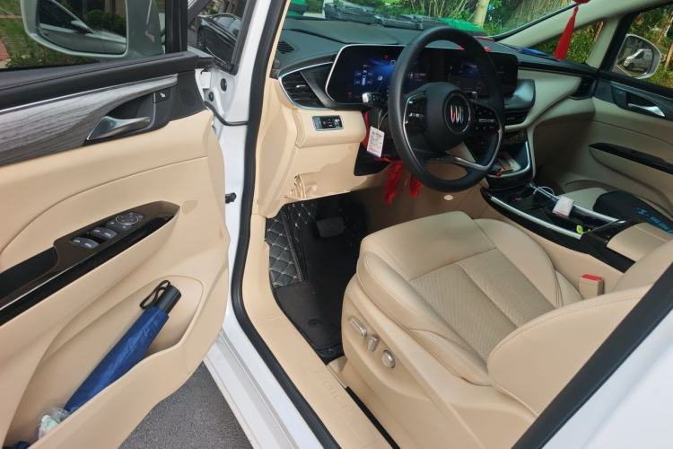 Used Buick GL8 New Energy 2025 Lu Shang Luxury Edition 7-Seater Driver Seat