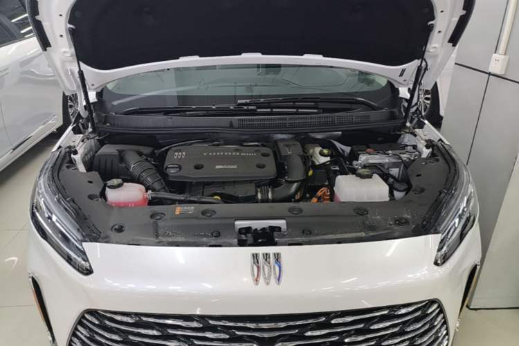 Used Buick GL8 New Energy 2025 Lushang First-Drive Edition 7-Seater Engine Bay