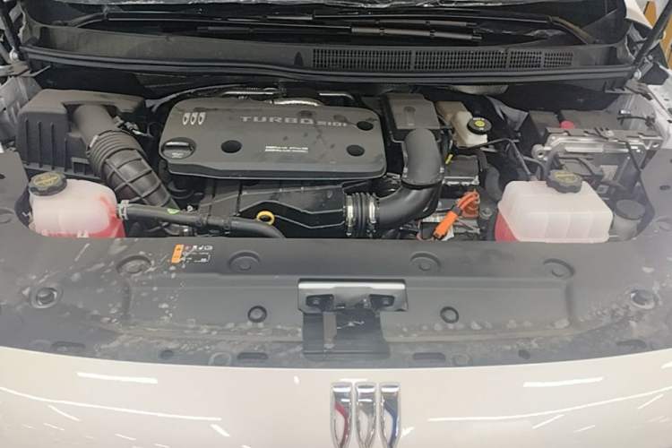 Used Buick GL8 New Energy 2025 Lushang First-Drive Edition 7-Seater Engine Bay