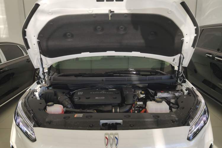Used Buick GL8 New Energy 2025 Lu Shang Smart Enjoyment Edition 7-Seater Engine Bay