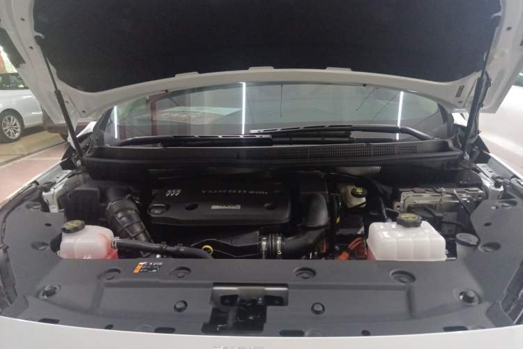 Used Buick GL8 New Energy 2025 Lu Shang Luxury Edition 7-Seater Engine Bay