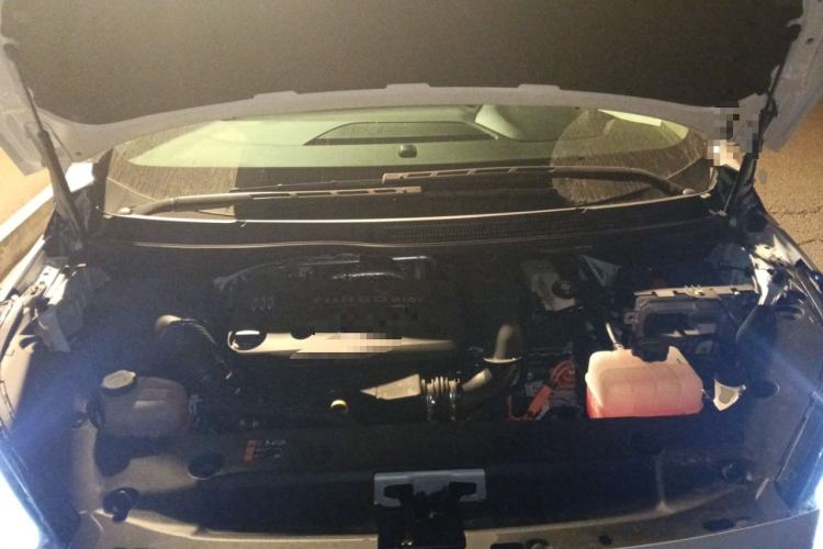 Used Buick GL8 New Energy 2025 Lushang First-Drive Edition 7-Seater Engine Bay