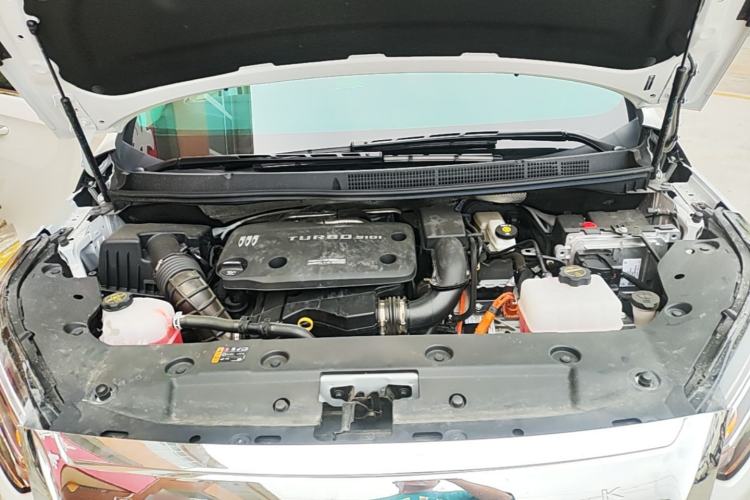 Used Buick GL8 New Energy 2025 Lushang First-Drive Edition 7-Seater Engine Bay