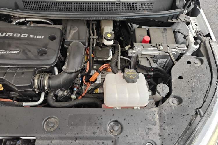 Used Buick GL8 New Energy 2025 Lu Shang Luxury Edition 7-Seater Engine Bay Left