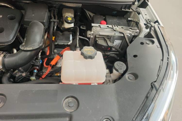 Used Buick GL8 New Energy 2025 Lu Shang Luxury Edition 7-Seater Engine Bay Left