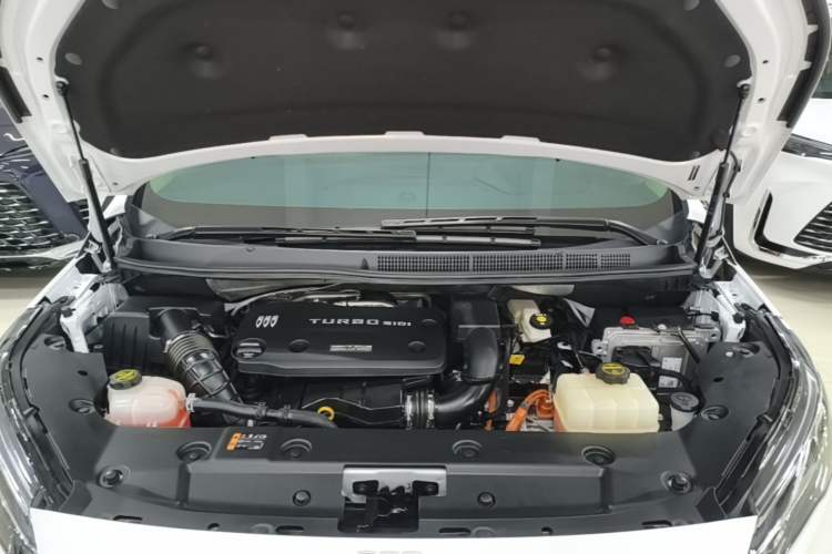Used Buick GL8 New Energy 2025 Lu Shang Luxury Edition 7-Seater Engine Bay