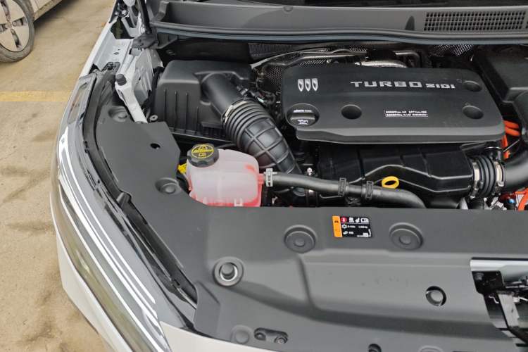 Used Buick GL8 New Energy 2025 Lushang First-Drive Edition 7-Seater Engine Bay Right