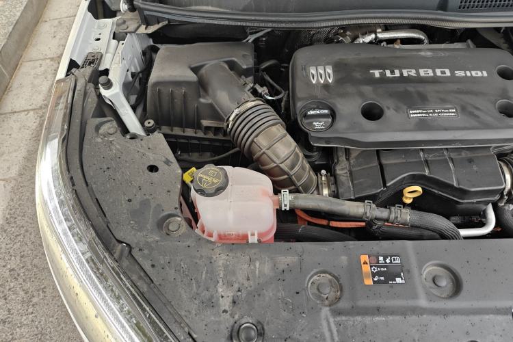 Used Buick GL8 New Energy 2025 Lu Shang Luxury Edition 7-Seater Engine Bay Right