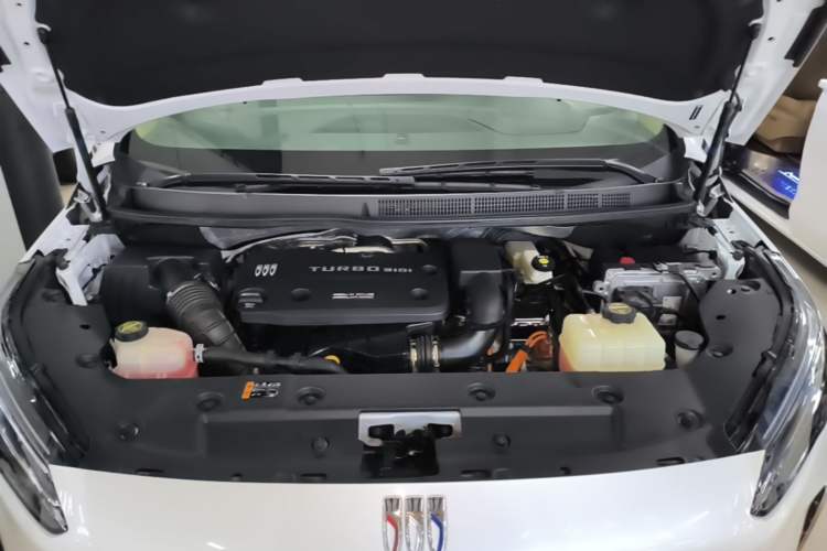 Used Buick GL8 New Energy 2025 Lu Shang Luxury Edition 7-Seater Engine Bay