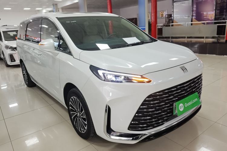 Used Buick GL8 New Energy 2025 Lushang First-Drive Edition 7-Seater Exterior 1