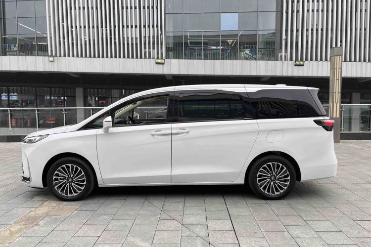Used Buick GL8 New Energy 2025 Lu Shang Luxury Edition 7-Seater Exterior 13
