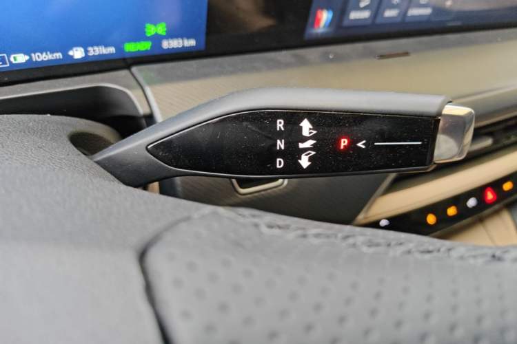 Used Buick GL8 New Energy 2025 Lu Shang Luxury Edition 7-Seater Gear Lever