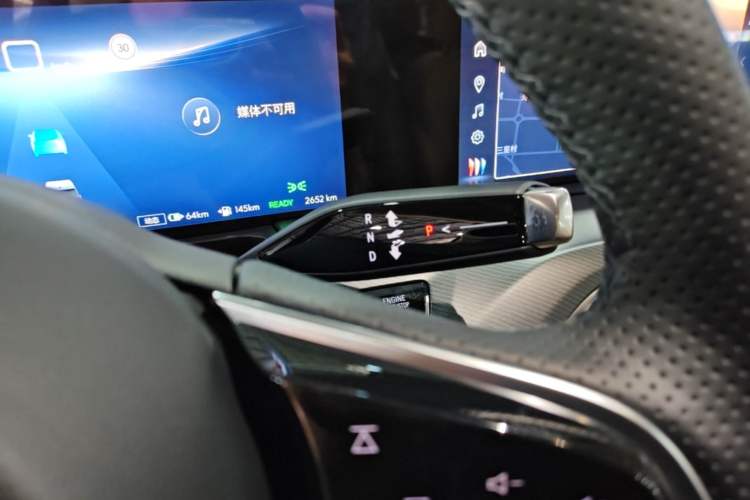 Used Buick GL8 New Energy 2025 Lu Shang Luxury Edition 7-Seater Gear Lever