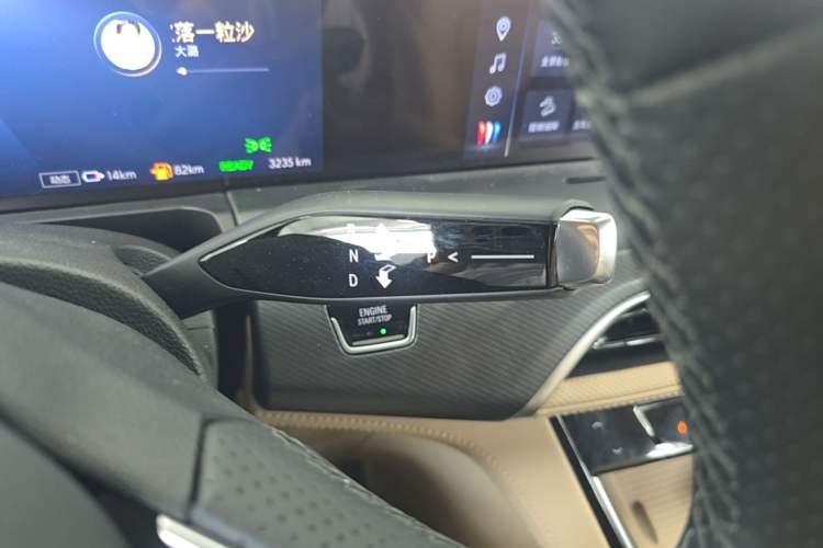 Used Buick GL8 New Energy 2025 Lu Shang Luxury Edition 7-Seater Gear Lever