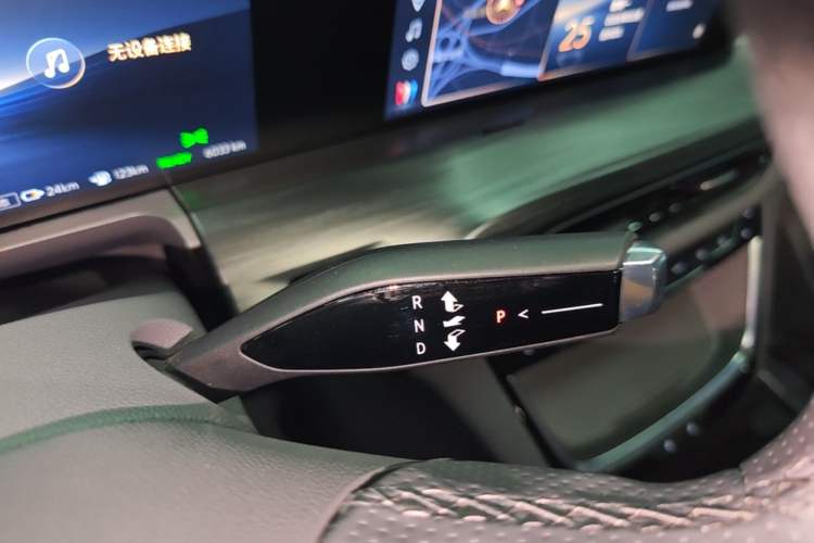 Used Buick GL8 New Energy 2025 Lu Shang Smart Enjoyment Edition 7-Seater Gear Lever