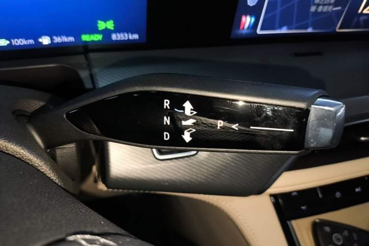 Used Buick GL8 New Energy 2025 Lu Shang Luxury Edition 7-Seater Gear Lever