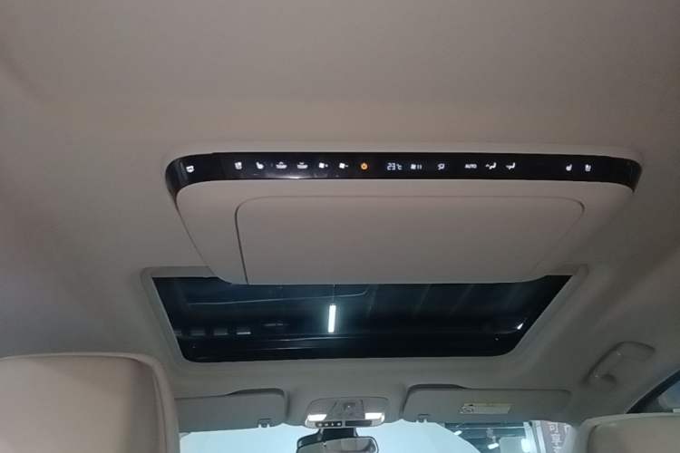 Used Buick GL8 New Energy 2025 Lu Shang Luxury Edition 7-Seater Headliner