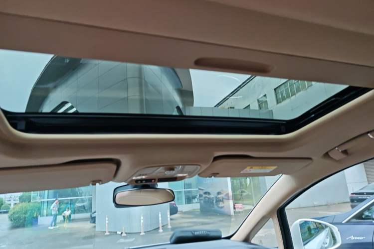 Used Buick GL8 New Energy 2025 Lu Shang Luxury Edition 7-Seater Headliner