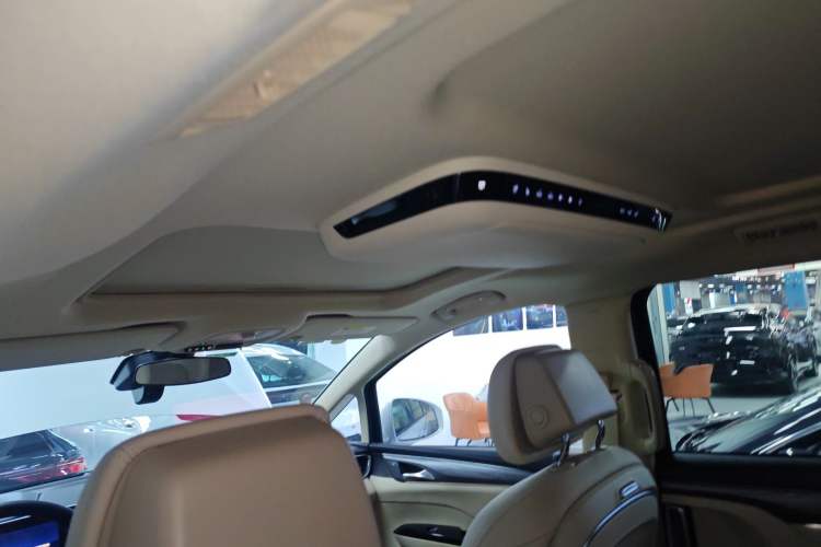 Used Buick GL8 New Energy 2025 Lu Shang Luxury Edition 7-Seater Headliner