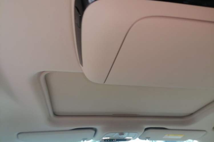 Used Buick GL8 New Energy 2025 Lu Shang Luxury Edition 7-Seater Headliner
