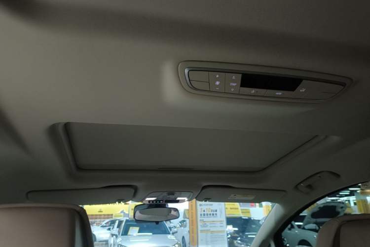 Used Buick GL8 New Energy 2025 Lu Shang Smart Enjoyment Edition 7-Seater Headliner