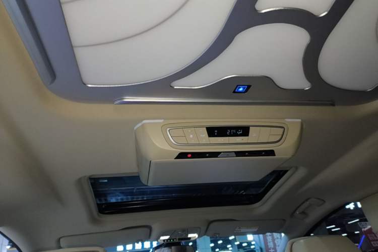 Used Buick GL8 New Energy 2025 Lu Shang Smart Enjoyment Edition 7-Seater Headliner