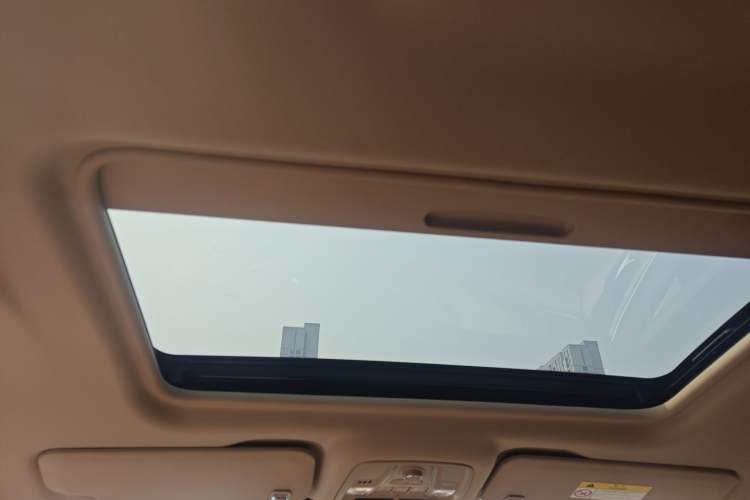 Used Buick GL8 New Energy 2025 Lu Shang Smart Enjoyment Edition 7-Seater Headliner