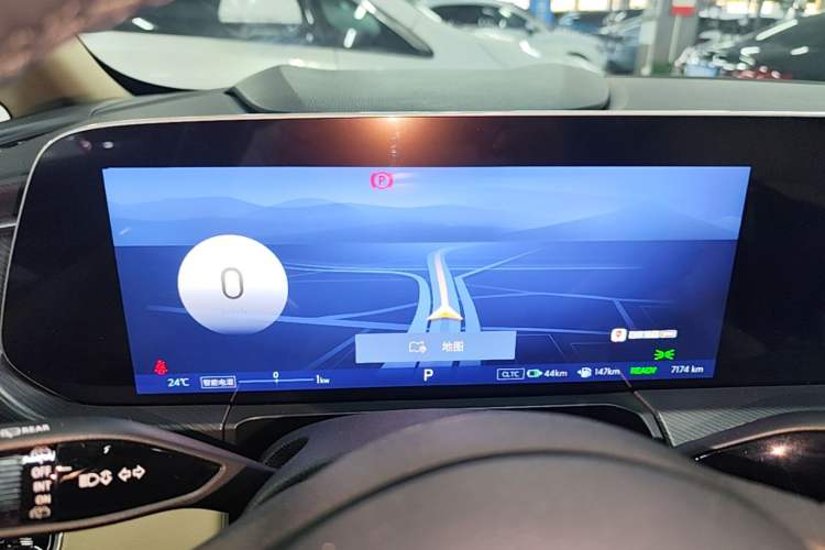 Used Buick GL8 New Energy 2025 Lu Shang Luxury Edition 7-Seater Instrument Cluster
