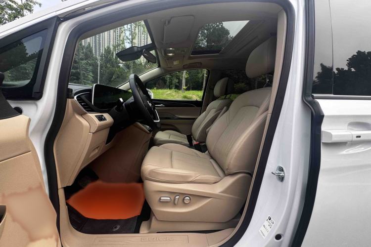 Used Buick GL8 New Energy 2025 Lu Shang Luxury Edition 7-Seater Interior 1