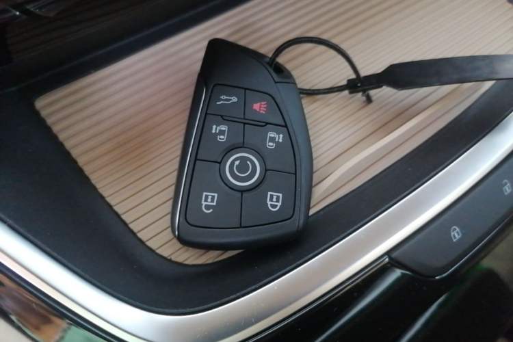 Used Buick GL8 New Energy 2025 Lu Shang Smart Enjoyment Edition 7-Seater Interior 1