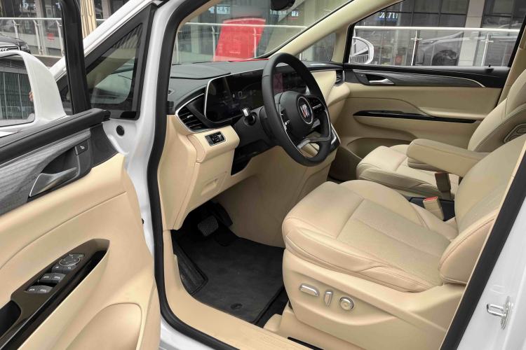 Used Buick GL8 New Energy 2025 Lu Shang Luxury Edition 7-Seater Interior 7
