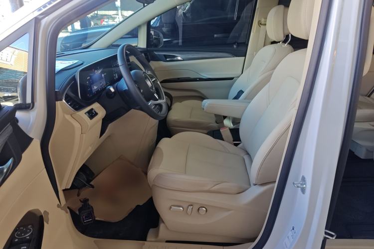 Used Buick GL8 New Energy 2025 Lushang First-Drive Edition 7-Seater Left Front Seat