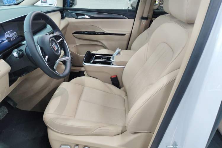 Used Buick GL8 New Energy 2025 Lu Shang Luxury Edition 7-Seater Left Front Seat