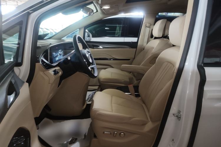 Used Buick GL8 New Energy 2025 Lu Shang Luxury Edition 7-Seater Left Front Seat