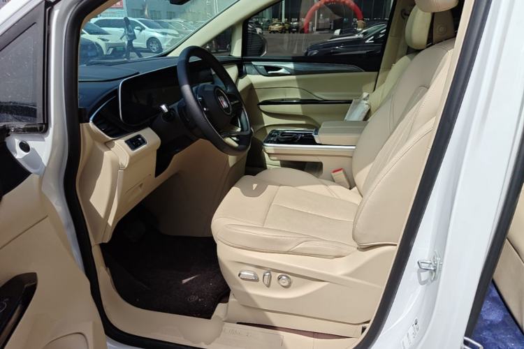 Used Buick GL8 New Energy 2025 Lu Shang Luxury Edition 7-Seater Left Front Seat