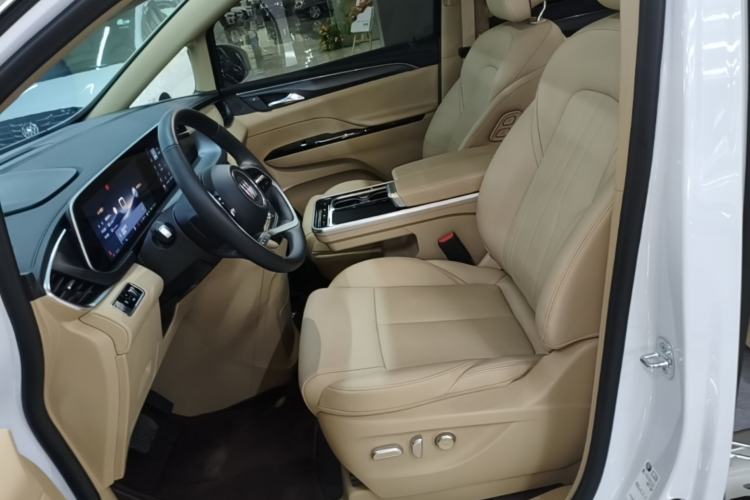 Used Buick GL8 New Energy 2025 Lu Shang Luxury Edition 7-Seater Left Front Seat