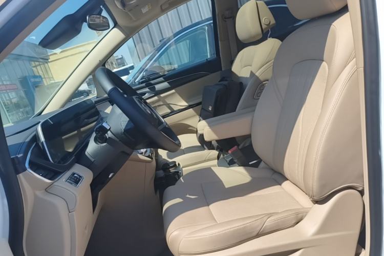 Used Buick GL8 New Energy 2025 Lu Shang Luxury Edition 7-Seater Left Front Seat