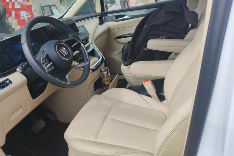 Used Buick GL8 New Energy 2025 Lushang First-Drive Edition 7-Seater Left Front Seat