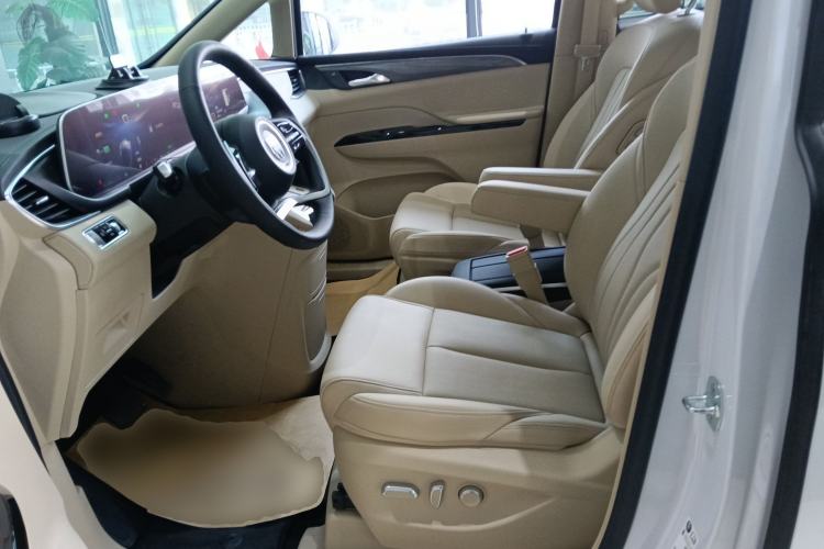 Used Buick GL8 New Energy 2025 Lu Shang Luxury Edition 7-Seater Left Front Seat