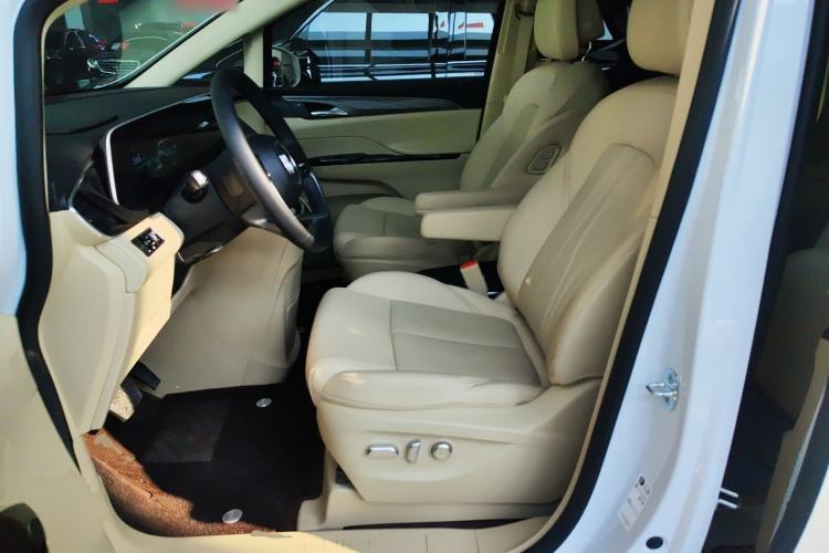 Used Buick GL8 New Energy 2025 Lu Shang Luxury Edition 7-Seater Left Front Seat
