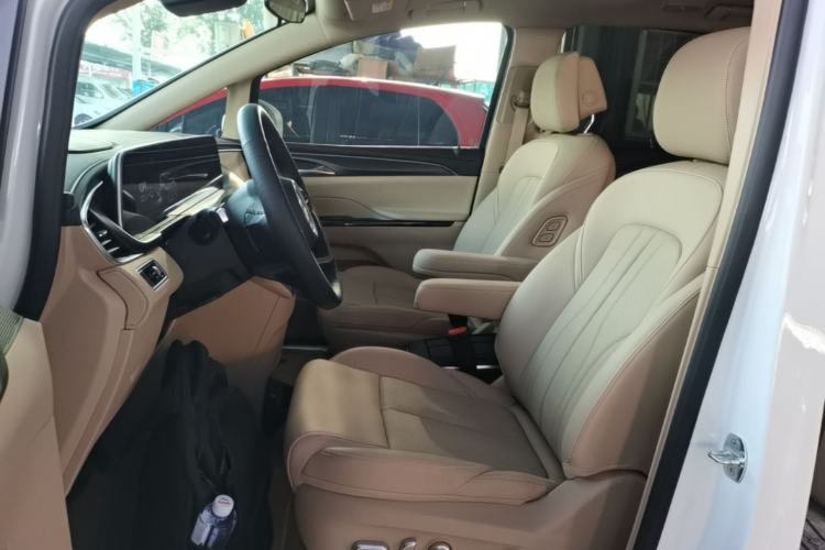 Used Buick GL8 New Energy 2025 Lu Shang Luxury Edition 7-Seater Left Front Seat