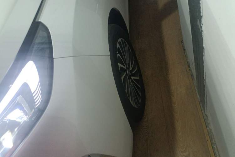 Used Buick GL8 New Energy 2025 Lu Shang Luxury Edition 7-Seater Left Front Wheel Hub