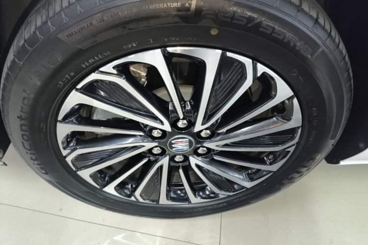 Used Buick GL8 New Energy 2025 Lu Shang Luxury Edition 7-Seater Left Front Wheel Hub