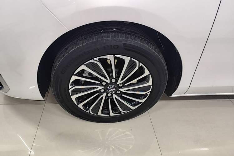 Used Buick GL8 New Energy 2025 Lu Shang Luxury Edition 7-Seater Left Front Wheel Hub