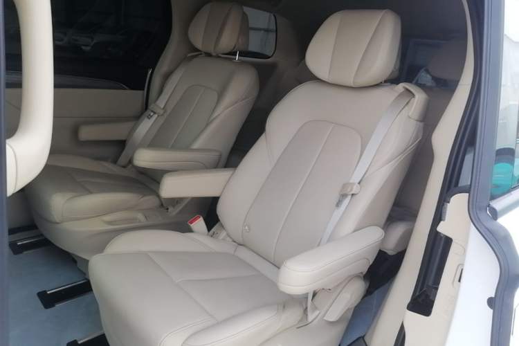 Used Buick GL8 New Energy 2025 Lu Shang Smart Enjoyment Edition 7-Seater Left Rear Seat