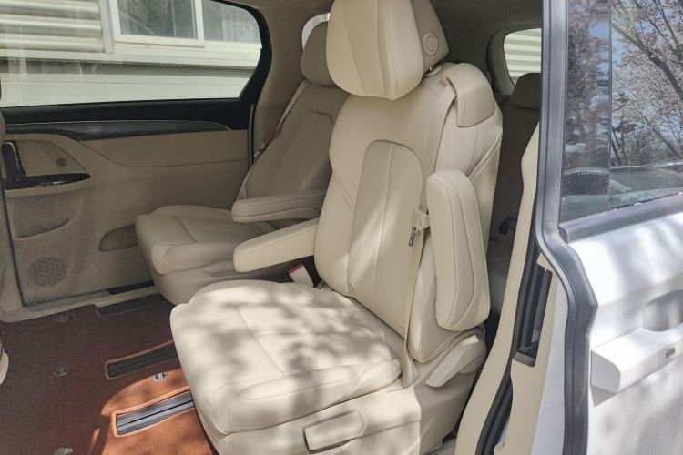 Used Buick GL8 New Energy 2025 Lu Shang Smart Enjoyment Edition 7-Seater Left Rear Seat