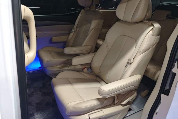 Used Buick GL8 New Energy 2025 Lu Shang Smart Enjoyment Edition 7-Seater Left Rear Seat