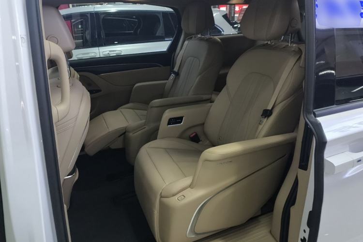 Used Buick GL8 New Energy 2025 Lu Shang Luxury Edition 7-Seater Left Rear Seat