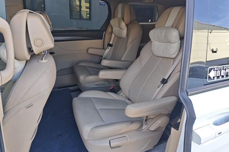 Used Buick GL8 New Energy 2025 Lu Shang Smart Enjoyment Edition 7-Seater Left Rear Seat