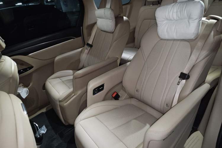 Used Buick GL8 New Energy 2025 Lu Shang Luxury Edition 7-Seater Left Rear Seat